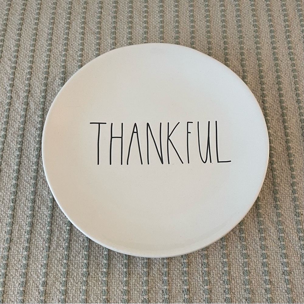 NEW - Rae Dunn Thankful Plate